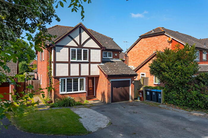 4 Bedroom Detached House For Sale In Lincolns Mead, Lingfield, RH7