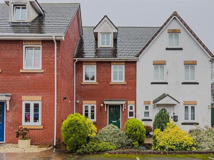 3 Bedroom House For Sale In Oakfield Mews, Cwmbran, NP44