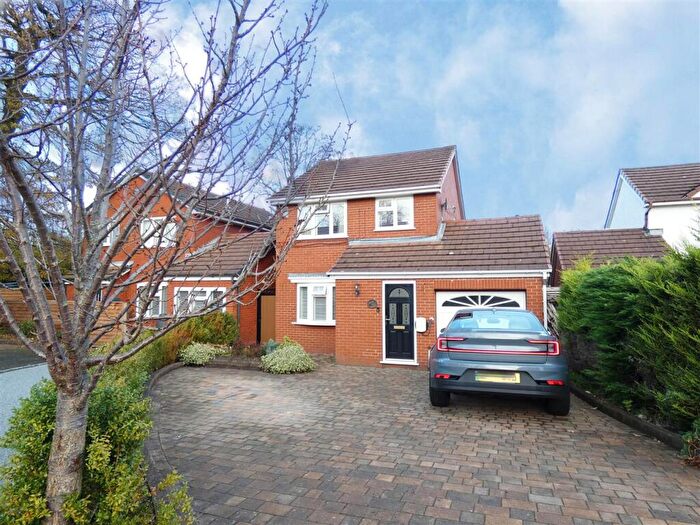 3 Bedroom Detached House For Sale In High Beeches, Childwall, Liverpool, L16