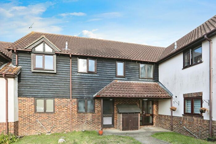 1 Bedroom Flat For Sale In Wickham Close, Newington, Sittingbourne, Kent, ME9