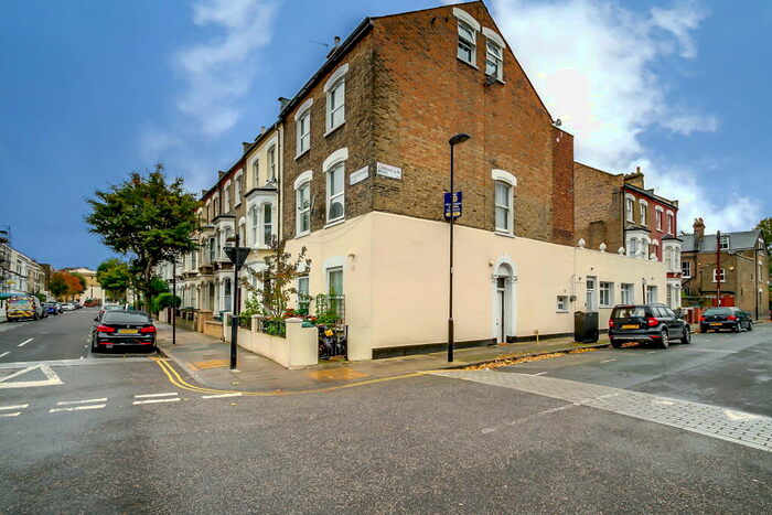 2 Bedroom Apartment To Rent In Marlborough Road, Archway, London, N19
