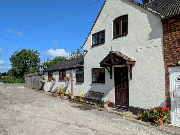 2 Bedroom Cottage For Sale In The Brickyard, Hanbury Wood End, DE13