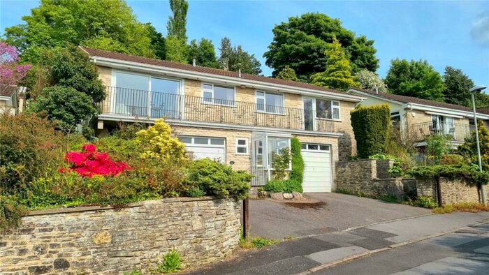 3 Bedroom Detached House For Sale In French Mill Rise, Shaftesbury, Dorset, SP7