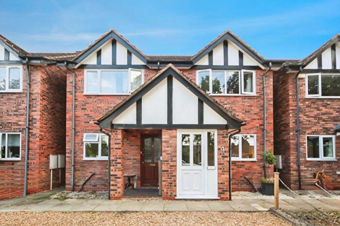 2 Bedroom Semi-Detached House For Sale In Campden Road, Shipston-on-stour, CV36