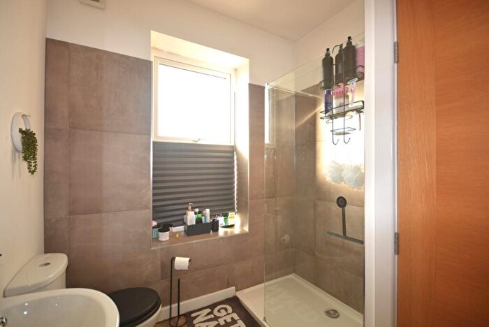 1 Bedroom Apartment To Rent In Hopewell Terrace, Horsforth, Leeds, West Yorkshire, LS18