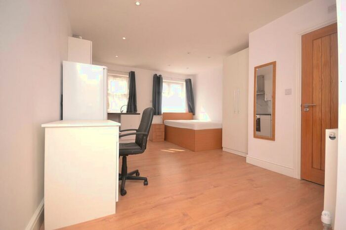 Studio To Rent In Upper Crown Street, Reading, RG1