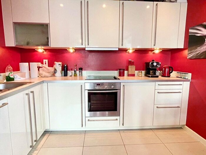 1 Bedroom Flat For Sale In Castlebank Place, Glasgow Harbour, Glasgow, G11
