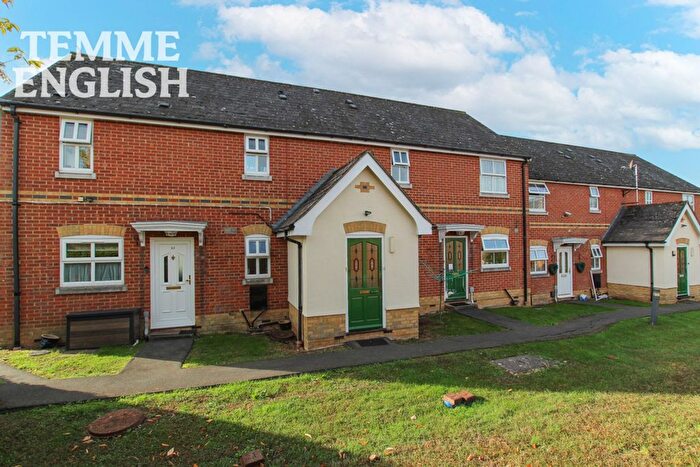 1 Bedroom Flat For Sale In Napier Crescent, Wickford, SS12