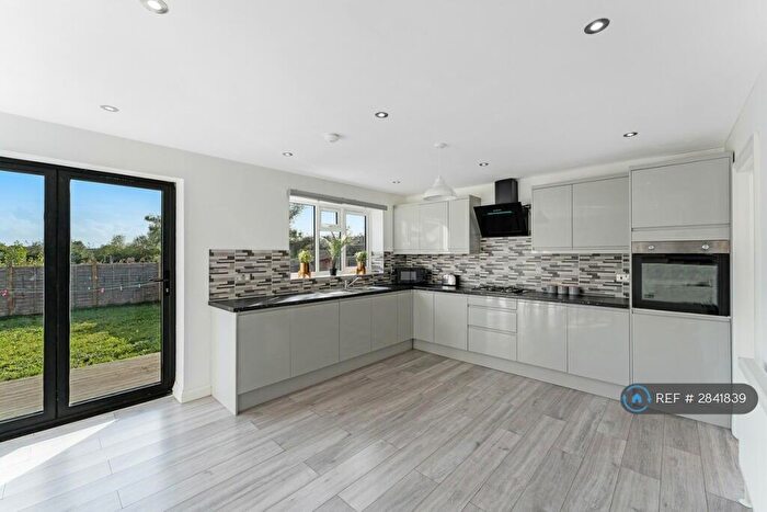 4 Bedroom Semi-Detached House To Rent In Conway, Warden, Sheerness, ME12