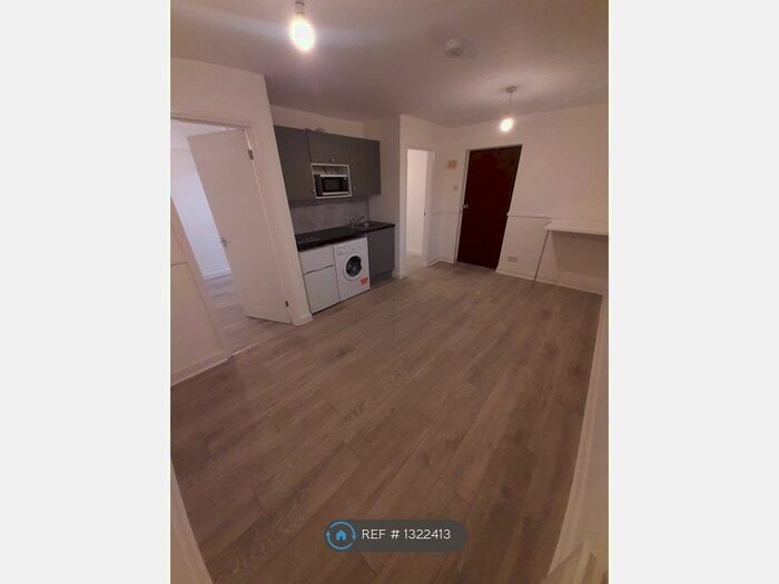 1 Bedroom Flat To Rent In Mansfield Close, Birchwood, Warrington WA3