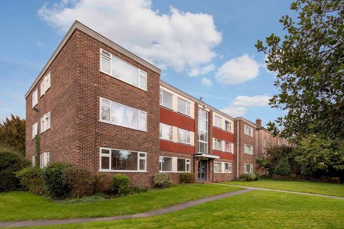 1 Bedroom Flat To Rent In Southlands Grove, Bickley, Bromley, BR1