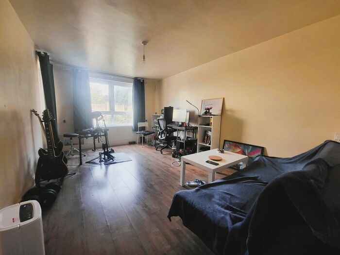 1 Bedroom Flat To Rent In Swains Road, London, SW17