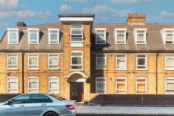 4 Bedroom Flat To Rent In Wyfold Road, London, SW6