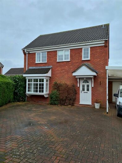 Detached House To Rent In Holbein Road, St. Ives, Huntingdon, PE27
