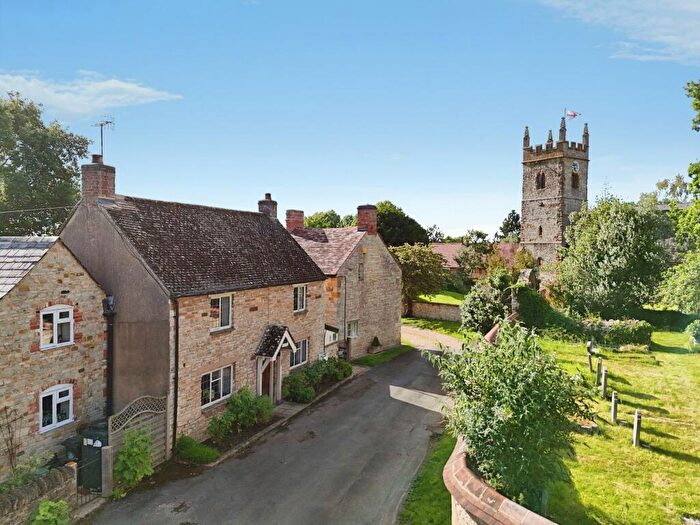 2 Bedroom Cottage For Sale In Mill Lane, Halford, CV36