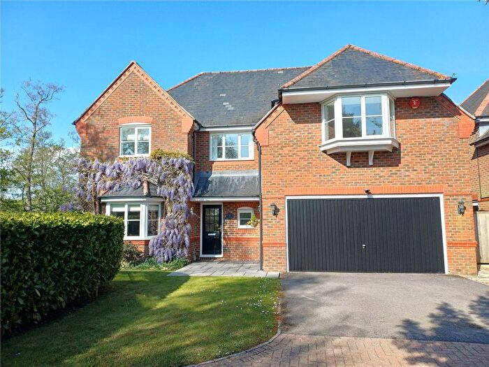 5 Bedroom Detached House For Sale In Shires Close, Ringwood, Hampshire, BH24