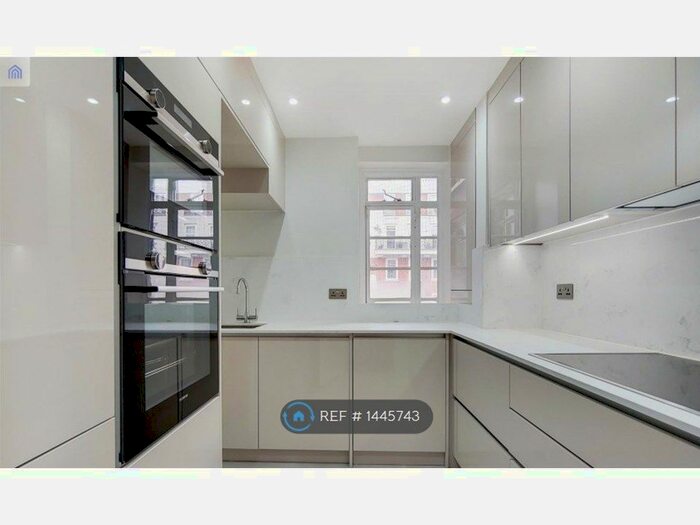 3 Bedroom Terraced House To Rent In Dorset House, London, NW1