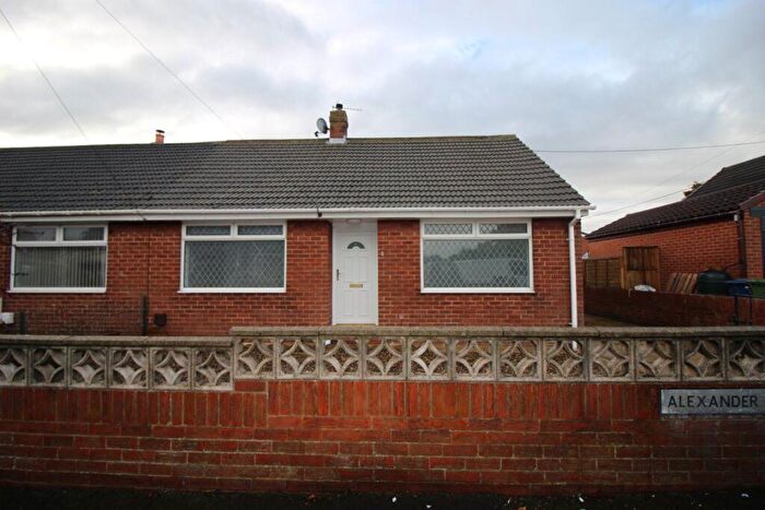 2 Bedroom Bungalow To Rent In Alexander Drive, DH5
