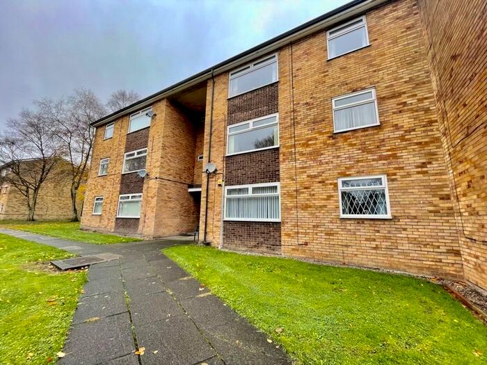 2 Bedroom Flat To Rent In Blenheim House, Carslake Avenue, Bolton. BL1