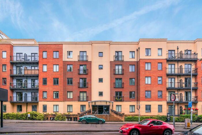 2 Bedroom Flat To Rent In Squires Court, Bedminster, Bristol, BS3