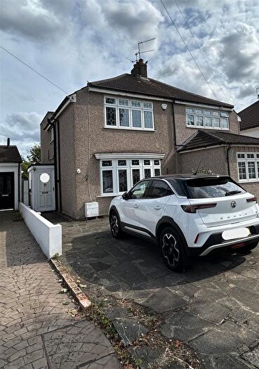 2 Bedroom Semi-Detached House To Rent In Wyncham Avenue, Sidcup, DA15