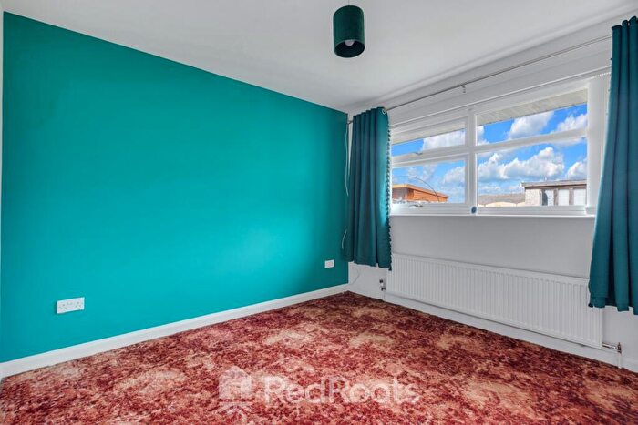 2 Bedroom Detached Bungalow For Sale In Corn Hill, Conisbrough, Doncaster, DN12