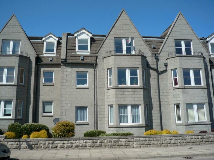 2 Bedroom Flat To Rent In Albury Gardens, Aberdeen, AB11
