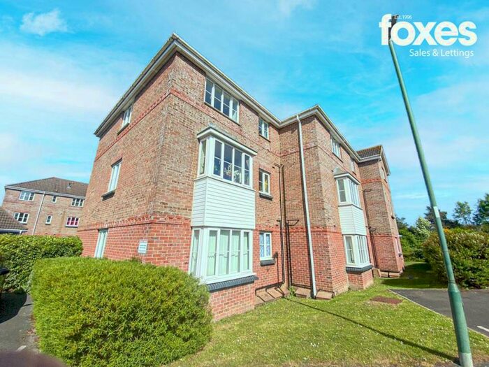 2 Bedroom Flat To Rent In Saffron Way, Bournemouth, Dorset, BH11