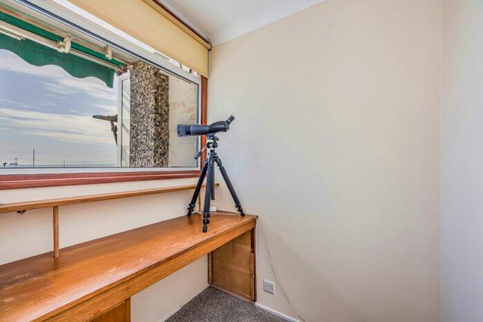 2 Bedroom Apartment To Rent In Eastern Villas Road, Southsea, PO4