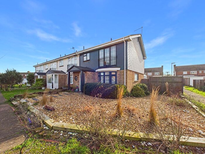 3 Bedroom Semi-detached House For Sale In The Moorings, Shoreham By Sea, BN43