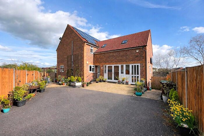 4 Bedroom Detached House For Sale In Kingshill, Dursley, GL11