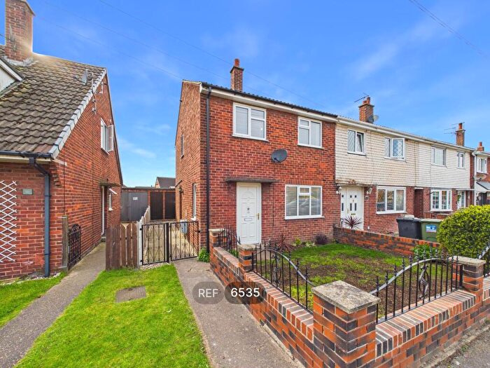 2 Bedroom Semi-Detached House To Rent In , Riverdale, Goole, DN14