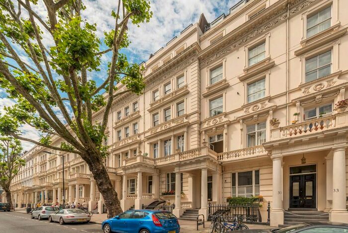 2 Bedroom Flat To Rent In Inverness Terrace, Bayswater, London, W2