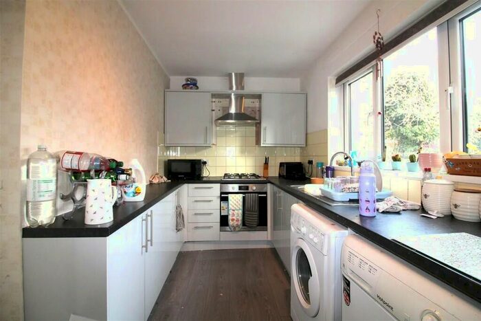 4 Bedroom Detached House To Rent In Rosebery Avenue, West Bridgford, NG2