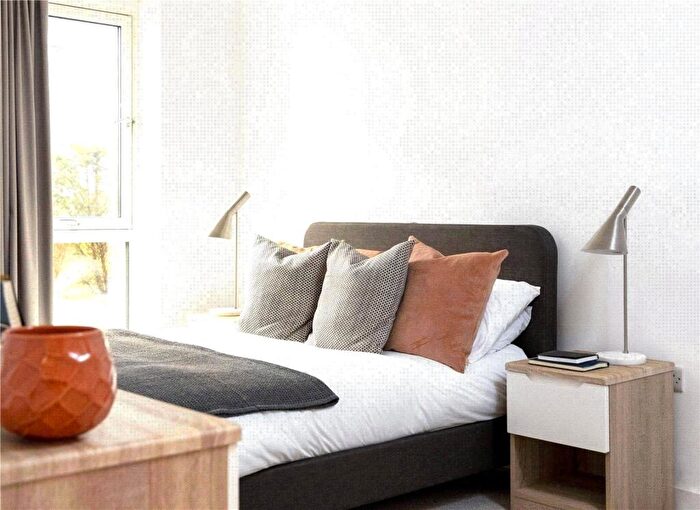 2 Bedroom Apartment To Rent In Exchange Square, The Priory Queensway, Birmingham, West Midlands, B4