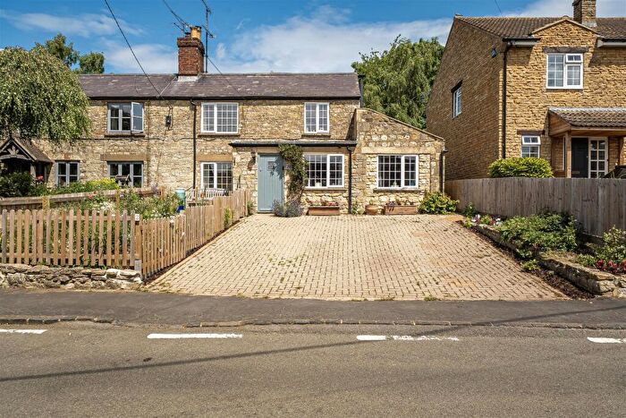 3 Bedroom Semi-Detached House For Sale In Mill Road, Whitfield, NN12