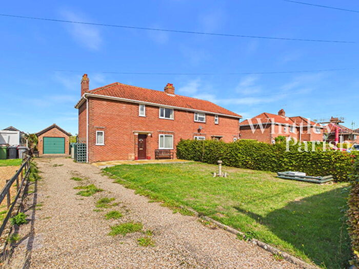 3 Bedroom Semi Detached House For Sale In Station Road, Burston, Diss, IP22