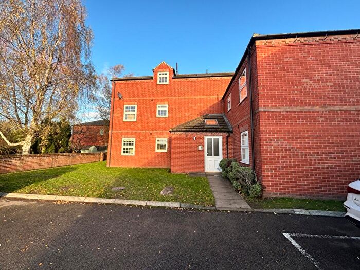 2 Bedroom Apartment To Rent In Victoria Court, Farndon Road, Newark, Nottinghamshire, NG24