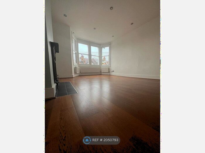 2 Bedroom Flat To Rent In Ewhurst Road, London, SE4