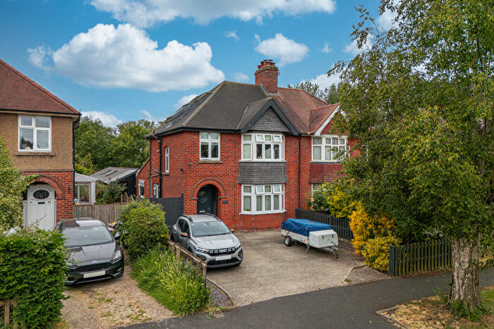 4 Bedroom Semi Detached House For Sale In Clarendon Avenue, Trowbridge, BA14