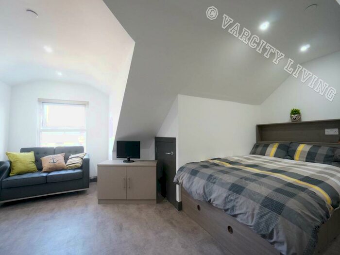 Studio To Rent In High Street, Bangor, Gwynedd, LL57