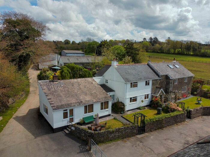 5 Bedroom Semi-Detached House For Sale In Axtown Lane, Yelverton, PL20