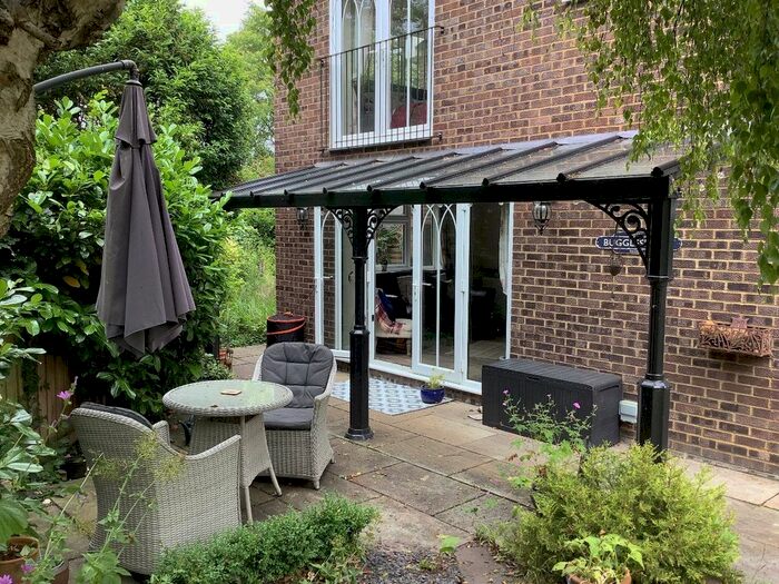 4 Bedroom Semi-Detached House For Sale In Kingfisher Walk, Linton, Cambridge, CB21