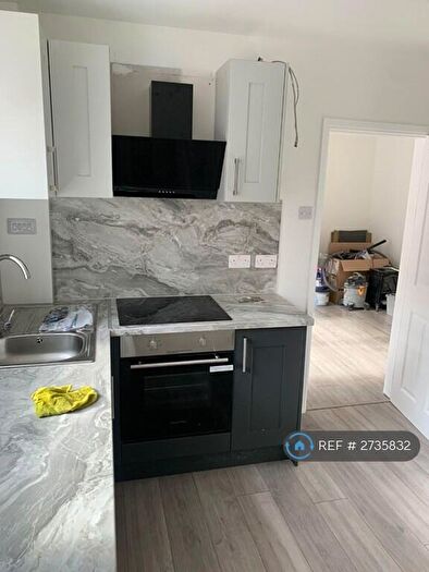 4 Bedroom End Of Terrace House To Rent In Chauntry Place, Coventry, CV1