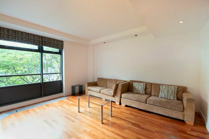 2 Bedroom Apartment To Rent In City Road, London, EC1Y
