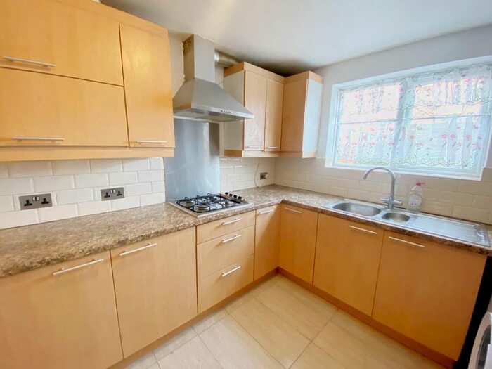 3 Bedroom Flat To Rent In Langhedge Lane, London, N18