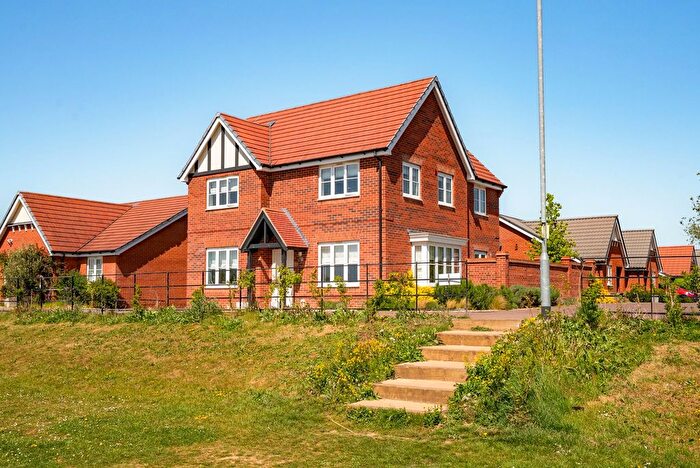 4 Bedroom Detached House For Sale In Hawkins Place, Saffron Walden, CB10