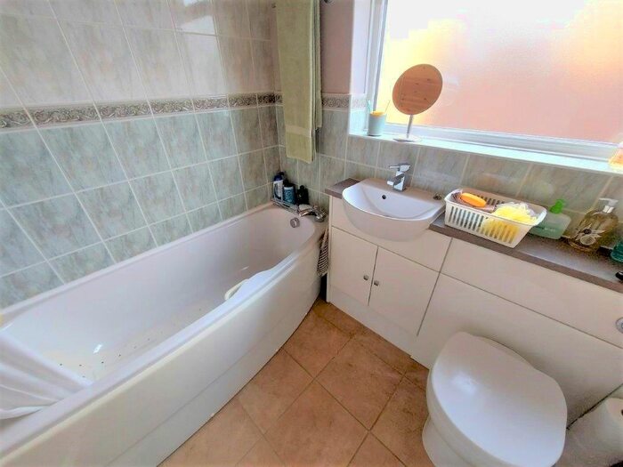 2 Bedroom Detached Bungalow For Sale In Godiva Crescent, Bourne, Lincolnshire PE10