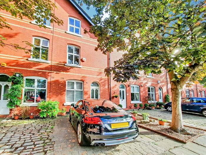 3 Bedroom Terraced House For Sale In Fire Station Square, Salford, Manchester City Centre, M5