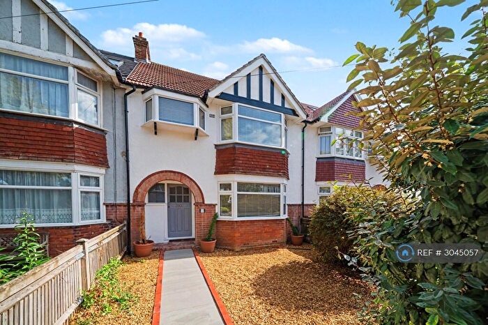 3 Bedroom Terraced House To Rent In Navarino Road, Worthing, BN11